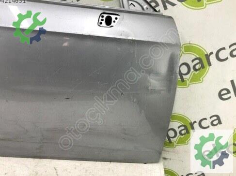 Audi A3 Sağ Ön Kapı 8V4831052 çıkma parça