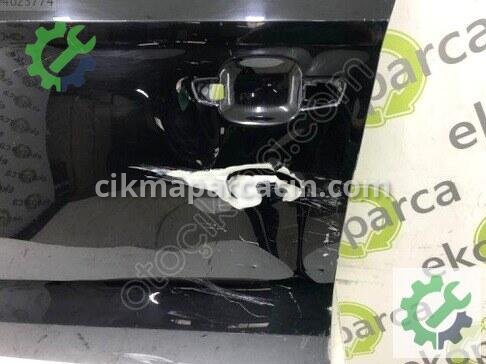 Audi A3 Sol Ön Kapı 8V5831051 çıkma parça