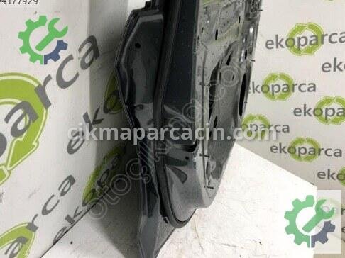 Audi A3 Sol Ön Kapı 8V5831051 çıkma parça