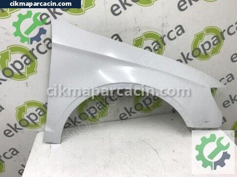 Audi A3 Sağ Çamurluk çıkma parça