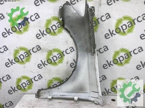 Audi A3 Sağ Ön Çamurluk 8V0821106 çıkma parça