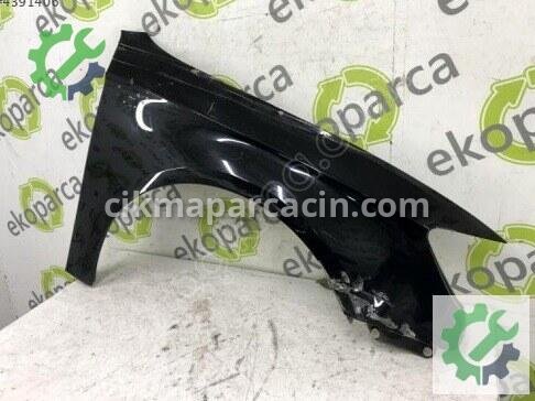 Audi A3 Sağ Ön Çamurluk 8V0821106 çıkma parça