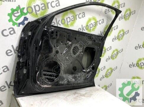 Audi A3 Sağ Ön Kapı 8V5831052 çıkma parça