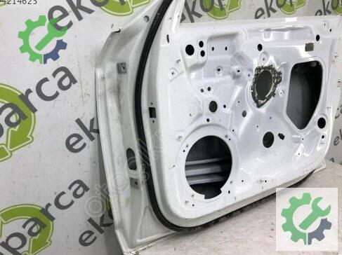 Audi A3 Sağ Ön Kapı 8V4831052 çıkma parça