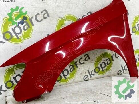 Audi A3 Sol Çamurluk 8V0821105 çıkma parça