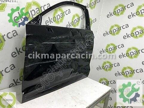 Audi A3 Sol Ön Kapı 8V5831051 çıkma parça