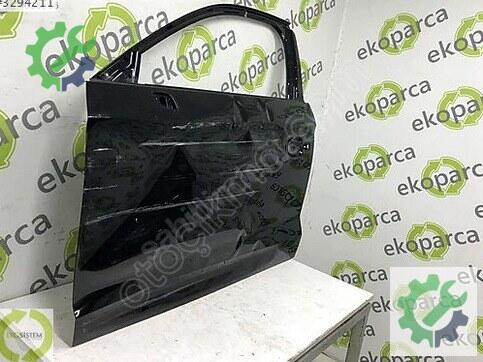 Audi A3 Sol Ön Kapı 8V5831051 çıkma parça