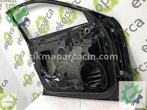 Audi A3 Sol Ön Kapı 8V5831051 çıkma parça