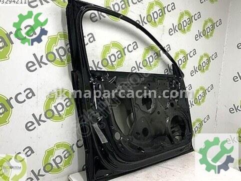 Audi A3 Sol Ön Kapı 8V5831051 çıkma parça