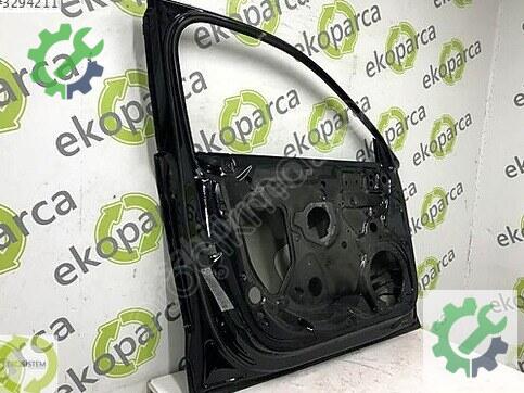 Audi A3 Sol Ön Kapı 8V5831051 çıkma parça
