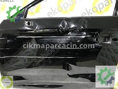 Audi A3 Sol Ön Kapı 8V5831051 çıkma parça