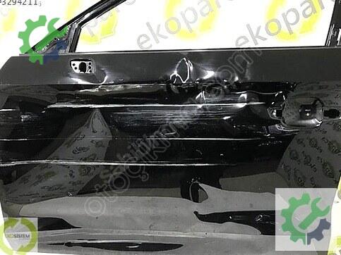 Audi A3 Sol Ön Kapı 8V5831051 çıkma parça