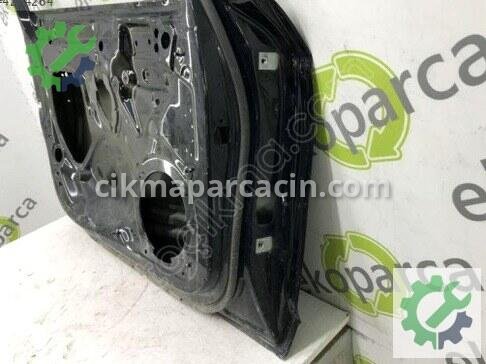 Audi A3 Sol Ön Kapı 8V5831051 çıkma parça