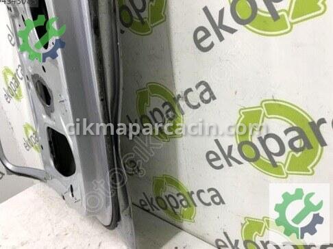 Audi A3 Sol Ön Kapı 8V5831051 çıkma parça