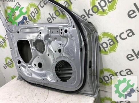 Audi A3 Sol Ön Kapı 8V5831051 çıkma parça