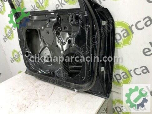 Audi A3 Sol Ön Kapı 8V5831051 çıkma parça