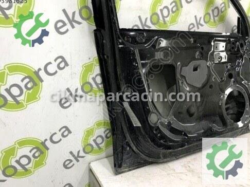 Audi A3 Sol Ön Kapı 8V5831051 çıkma parça