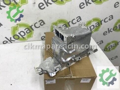 Audi A3 Emme Manifoldu 04L129711BA çıkma parça