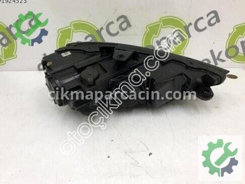 Audi A3 Sol Ön Far 8V0941043E çıkma parça