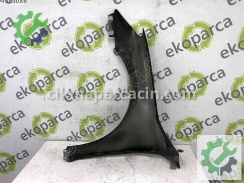 Audi A3 Sağ Ön Çamurluk 8Y0821106 çıkma parça