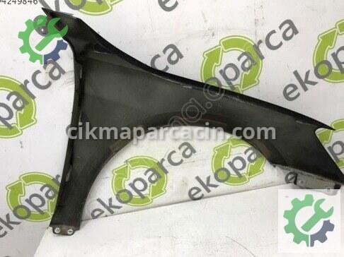 Audi A3 Sol Ön Çamurluk 8Y0821105 çıkma parça