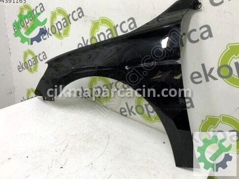 Audi A3 Sol Ön Çamurluk 8Y0821105 çıkma parça