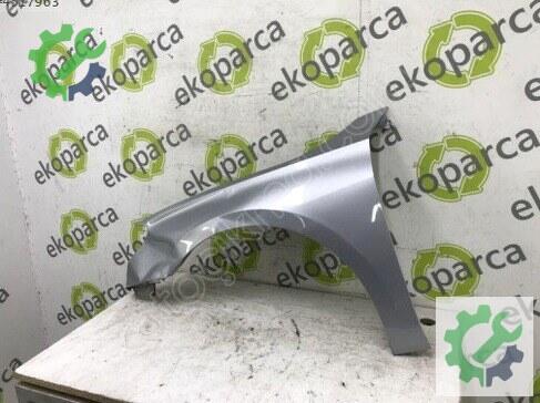 Audi A3 Sol Ön Çamurluk 8Y0821105 çıkma parça