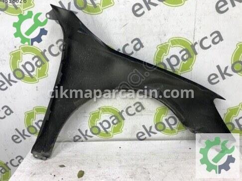 Audi A3 Sol Ön Çamurluk 8Y0821105 çıkma parça