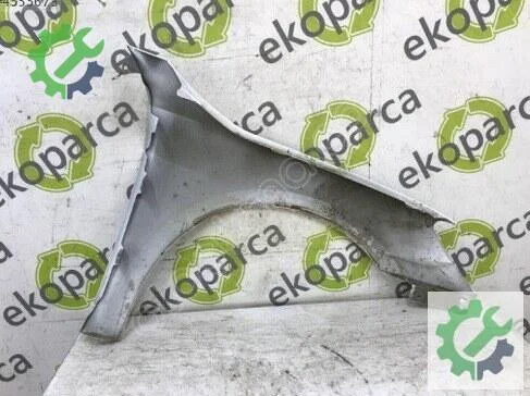 Audi A3 Sol Ön Çamurluk 8Y0821105 çıkma parça