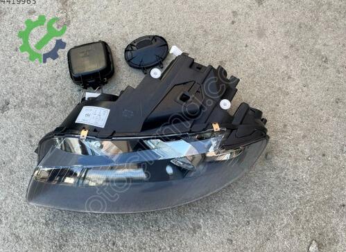 Audi A3 Sol Ön Far 8P0941003K çıkma parça