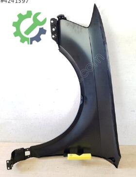Audi A3 Sağ Ön Çamurluk 8P0821106G çıkma parça