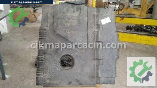 Audi A4 Motor Kapağı çıkma parça