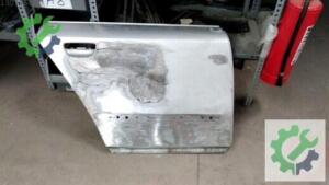AUDI A4 2005 2008 SAĞ ARKA KAPI 8e0833052