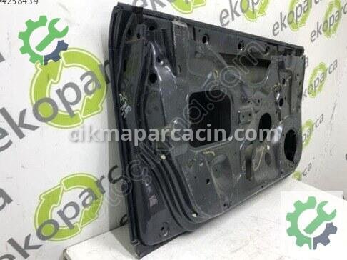 Audi A4 Sol Ön Kapı 8E0831051J çıkma parça
