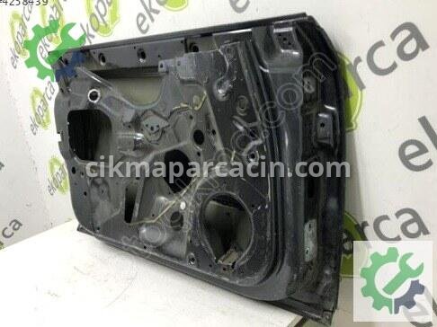 Audi A4 Sol Ön Kapı 8E0831051J çıkma parça