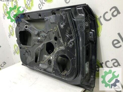 Audi A4 Sol Ön Kapı 8E0831051J çıkma parça