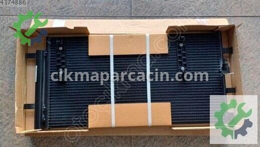 Audi A4 Klima Radyatörü 8K0260401E çıkma parça
