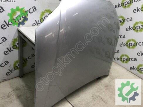 Audi A4 Kaput 8E0823029E çıkma parça