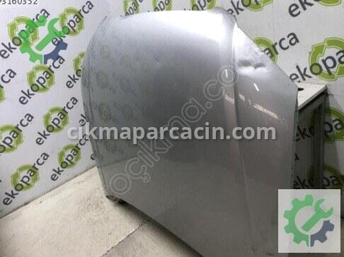 Audi A4 Kaput 8E0823029E çıkma parça
