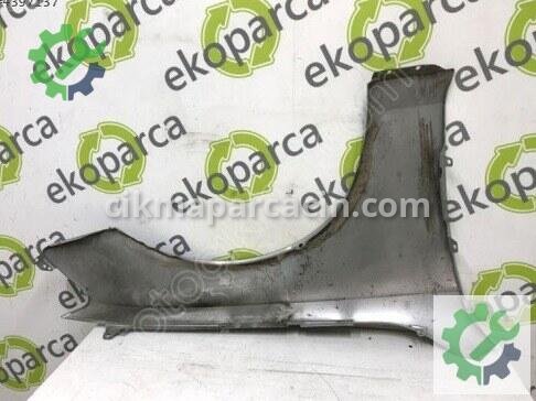 Audi A4 Sol Çamurluk 8K0821105A çıkma parça