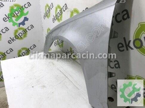 Audi A4 Sol Çamurluk 8K0821105A çıkma parça