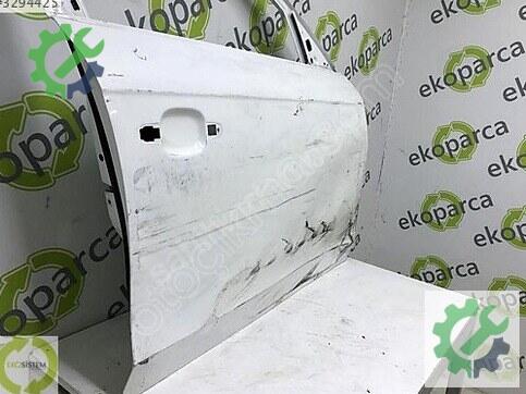 Audi A4 Sağ Ön Kapı 8K0831052 çıkma parça