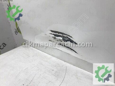Audi A4 Sol Ön Kapı 8K0831051 çıkma parça