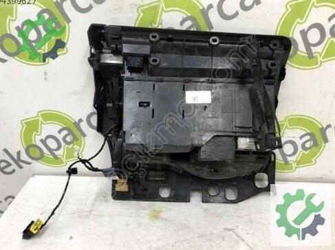 Audi A4 Torpido Kapağı 8K1857035C çıkma parça