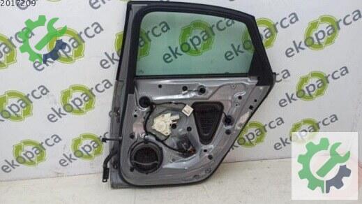 Audi A4 Sağ Arka Kapı 8K0833052 çıkma parça