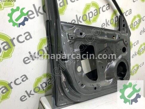 Audi A4 Sol Ön Kapı 8K0831051 çıkma parça