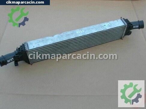 Audi A4 Intercooler Radyatörü çıkma parça