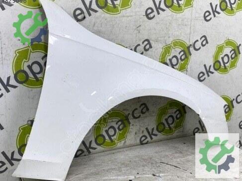 Audi A4 Sağ Ön Çamurluk 8K0821106J çıkma parça