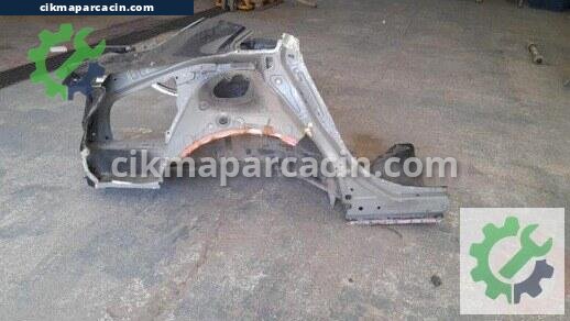 Audi A4 Sağ Arka Çamurluk çıkma parça
