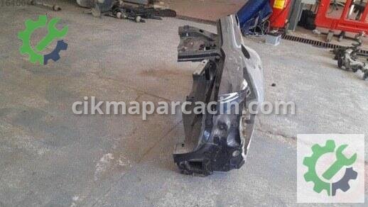 Audi A4 Sağ Arka Çamurluk 8W5810076 çıkma parça